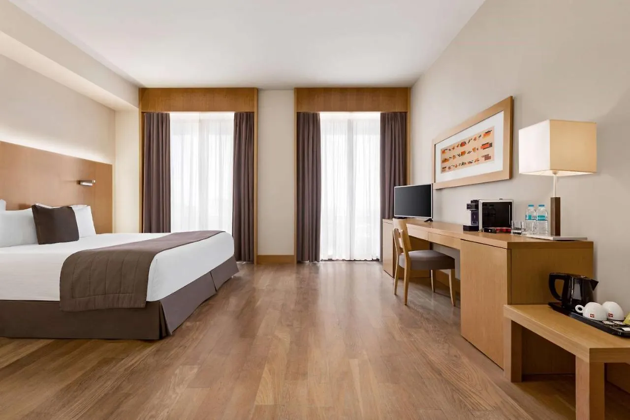 Lazart Hotel, Trademark Collection By Wyndham Thessaloniki 5*,