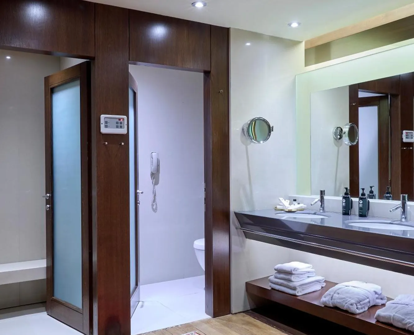Lazart Hotel, Trademark Collection By Wyndham Thessaloniki 5*,