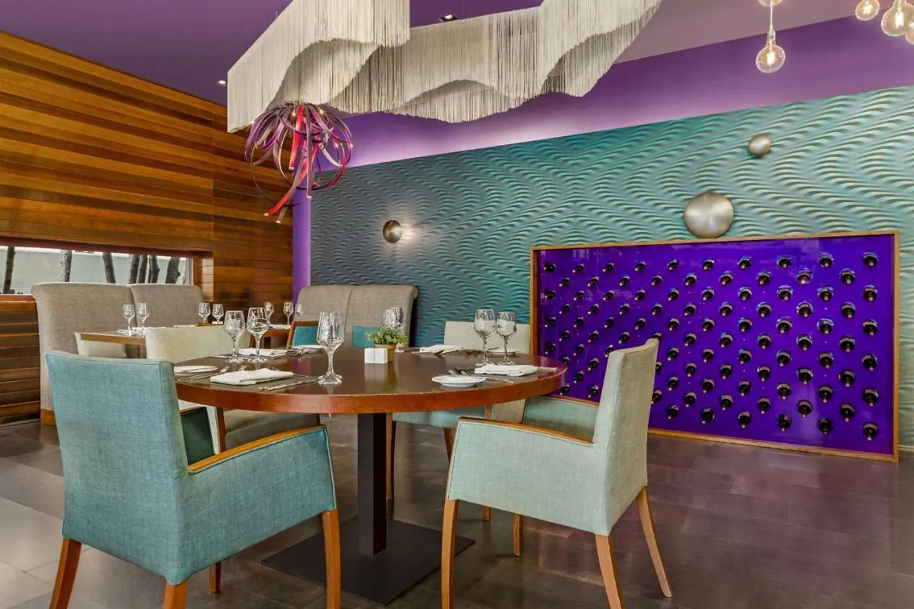 Lazart Hotel, Trademark Collection By Wyndham Salonic 5*,