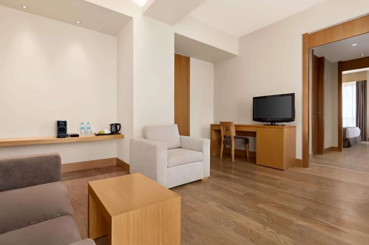 Lazart Hotel, Trademark Collection By Wyndham Soluň Hotel