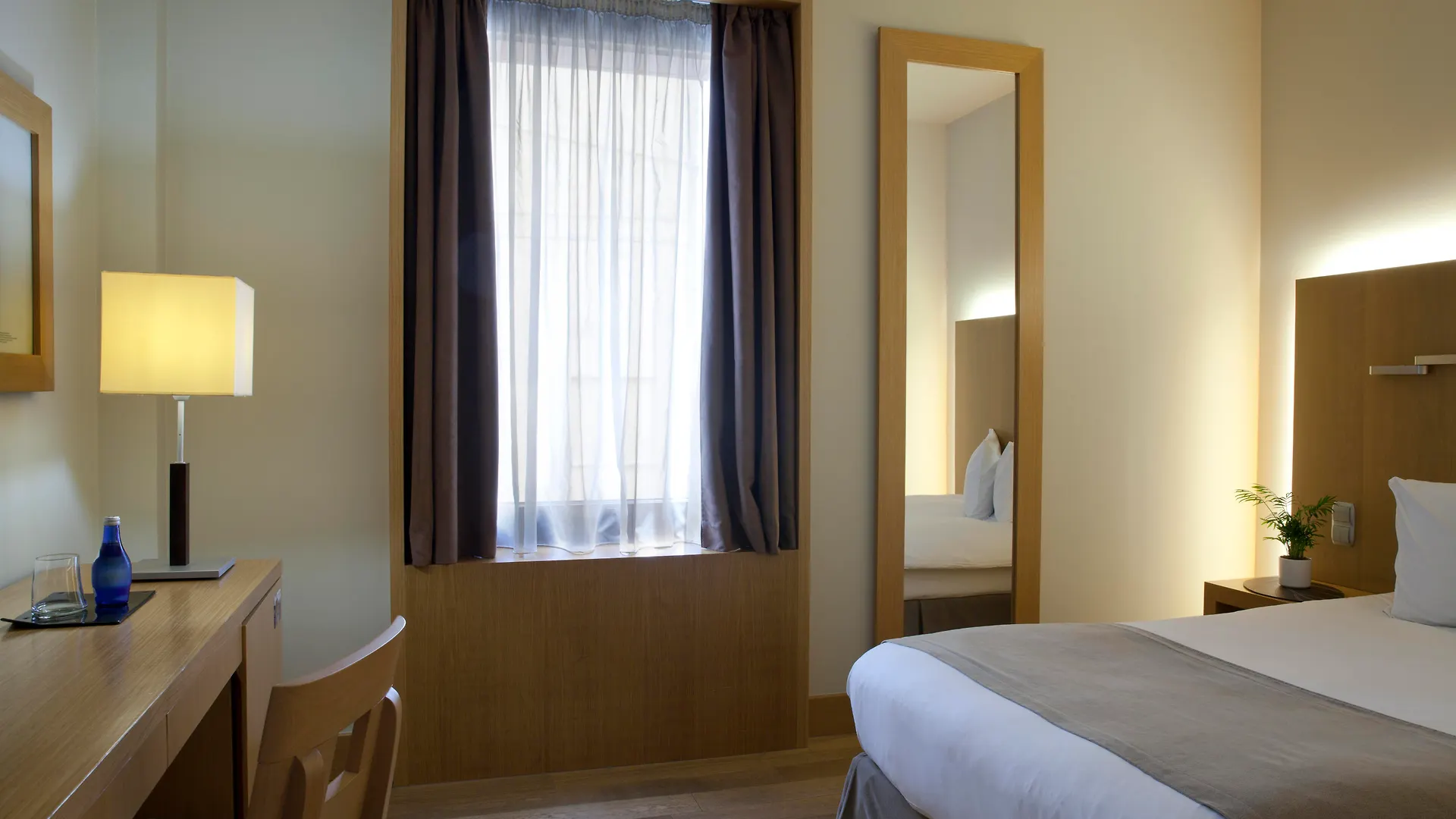 Lazart Hotel, Trademark Collection By Wyndham Salonic 5*,  Grecia
